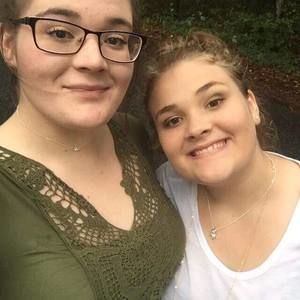 Meet your Posher, Lexi